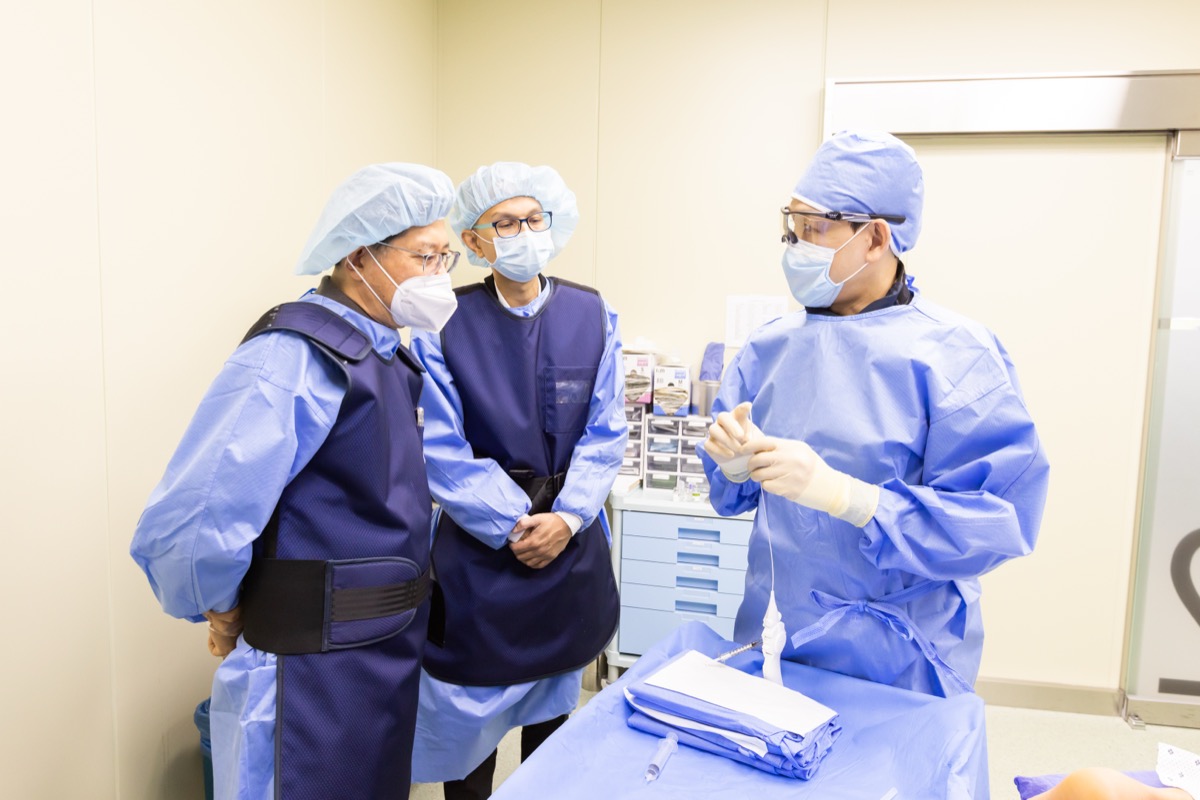 Medical team discussing in prep area